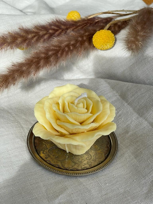 The London Beeswax organic scented lavender rose candle, Personalised thank you/friendship gift set, Beeswax sourced from small-scale London beekeepers, Candle centrepiece, Summer scented candle