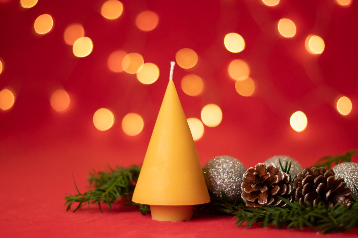 Minimalist Pure Beeswax Tree Candle: Simple, Natural Elegance, Handmade from 100% beeswax sourced from small-scale London beekeepers, Perfect Winter gift, Candle centrepiece, Natural beeswax candle, Festive, Christmas candle