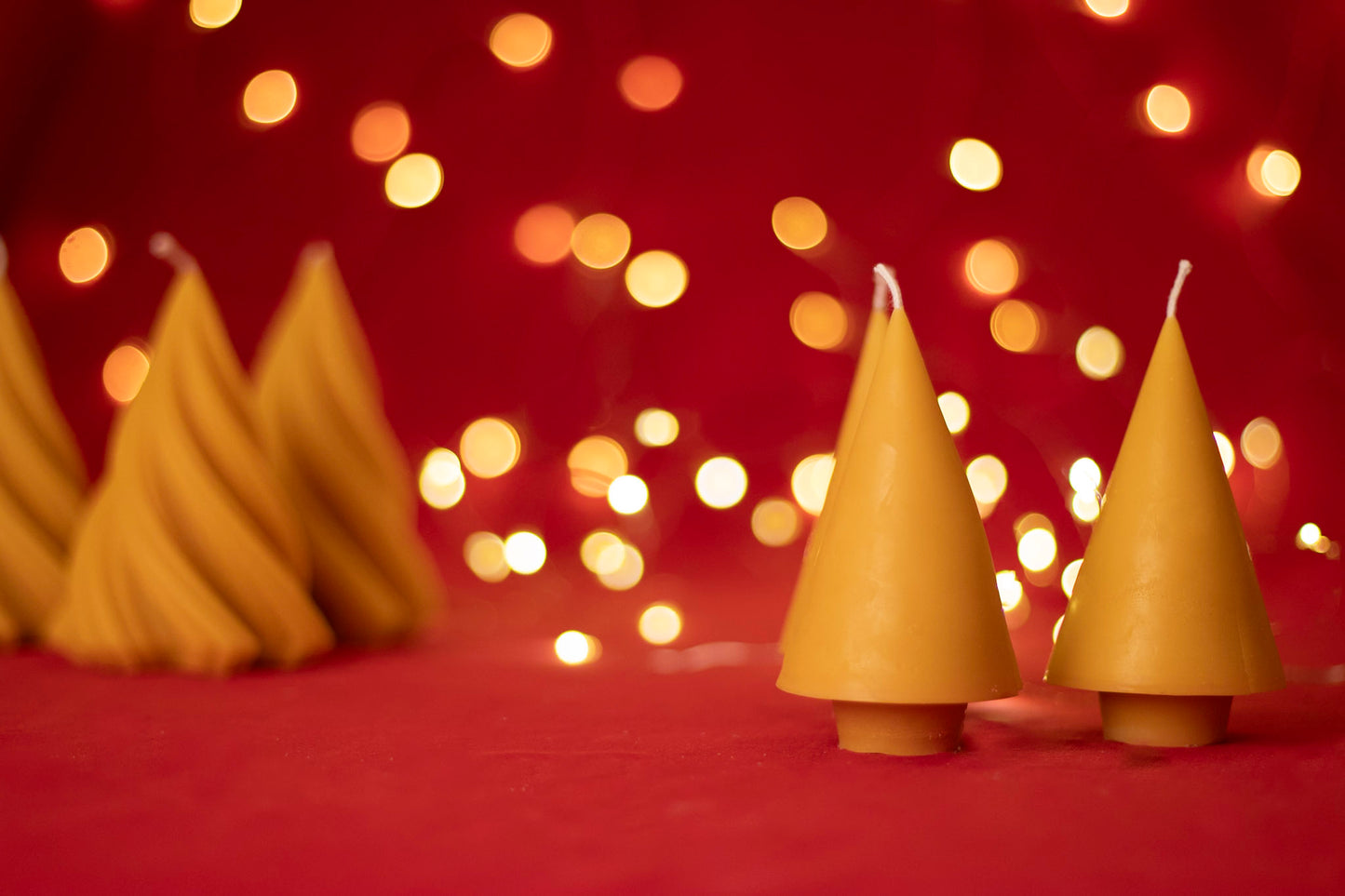 Minimalist Pure Beeswax Tree Candle: Simple, Natural Elegance, Handmade from 100% beeswax sourced from small-scale London beekeepers, Perfect Winter gift, Candle centrepiece, Natural beeswax candle, Festive, Christmas candle