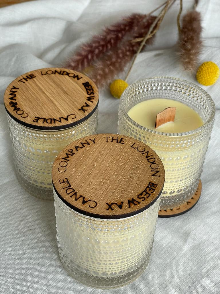 Luxury organically scented orange spice wood wick candle with oak lid, Non-toxic naturally scented candle, Slow burning, Sustainable gift, Personalised candle gift box, Candles made from 100% pure beeswax sourced from small-scale London beekeepers