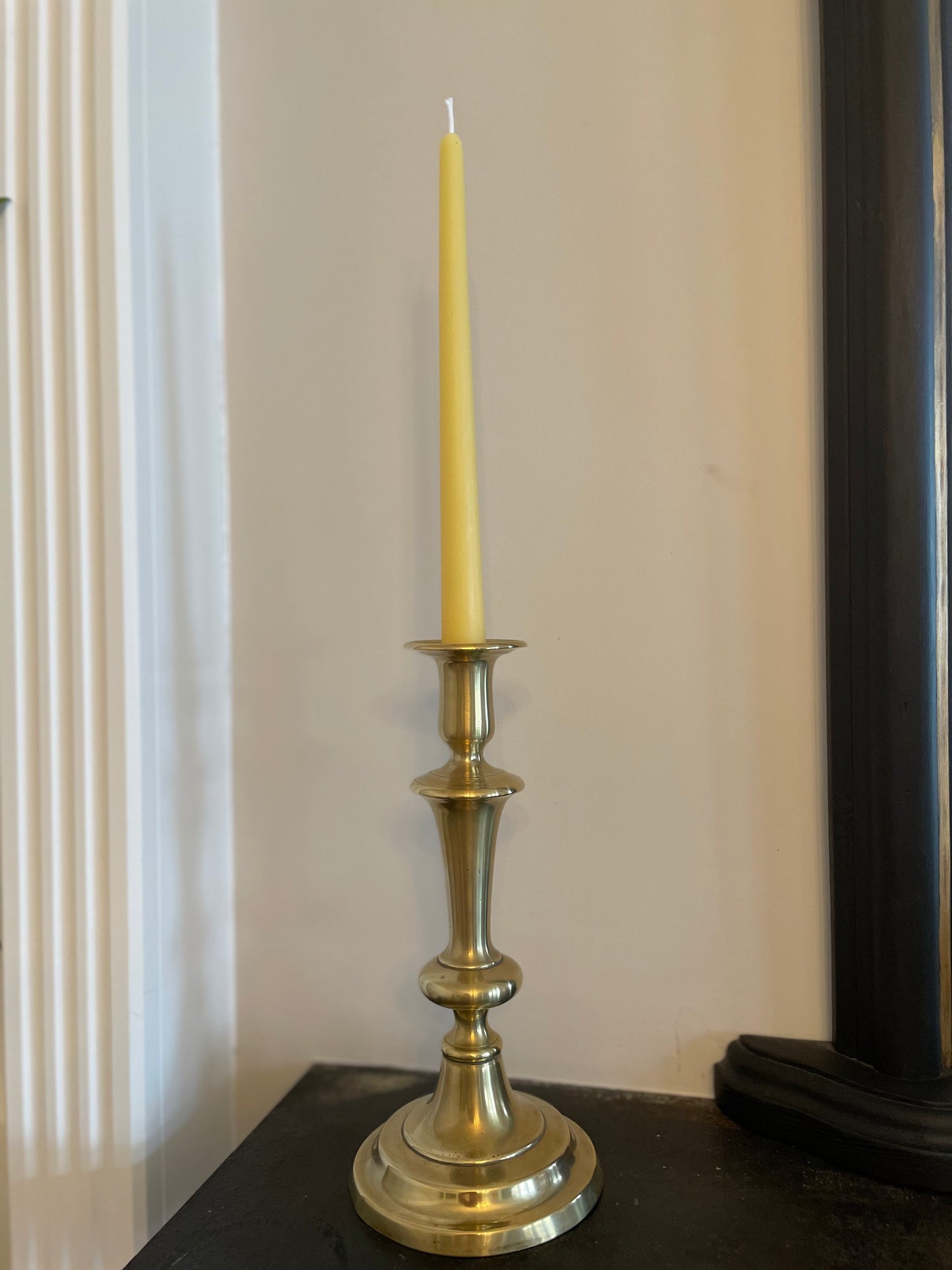 Stunning pair of antique round base brass candlesticks with 4 matching pure beeswax dinner candles, 19th Century, Mantel candlesticks 9"