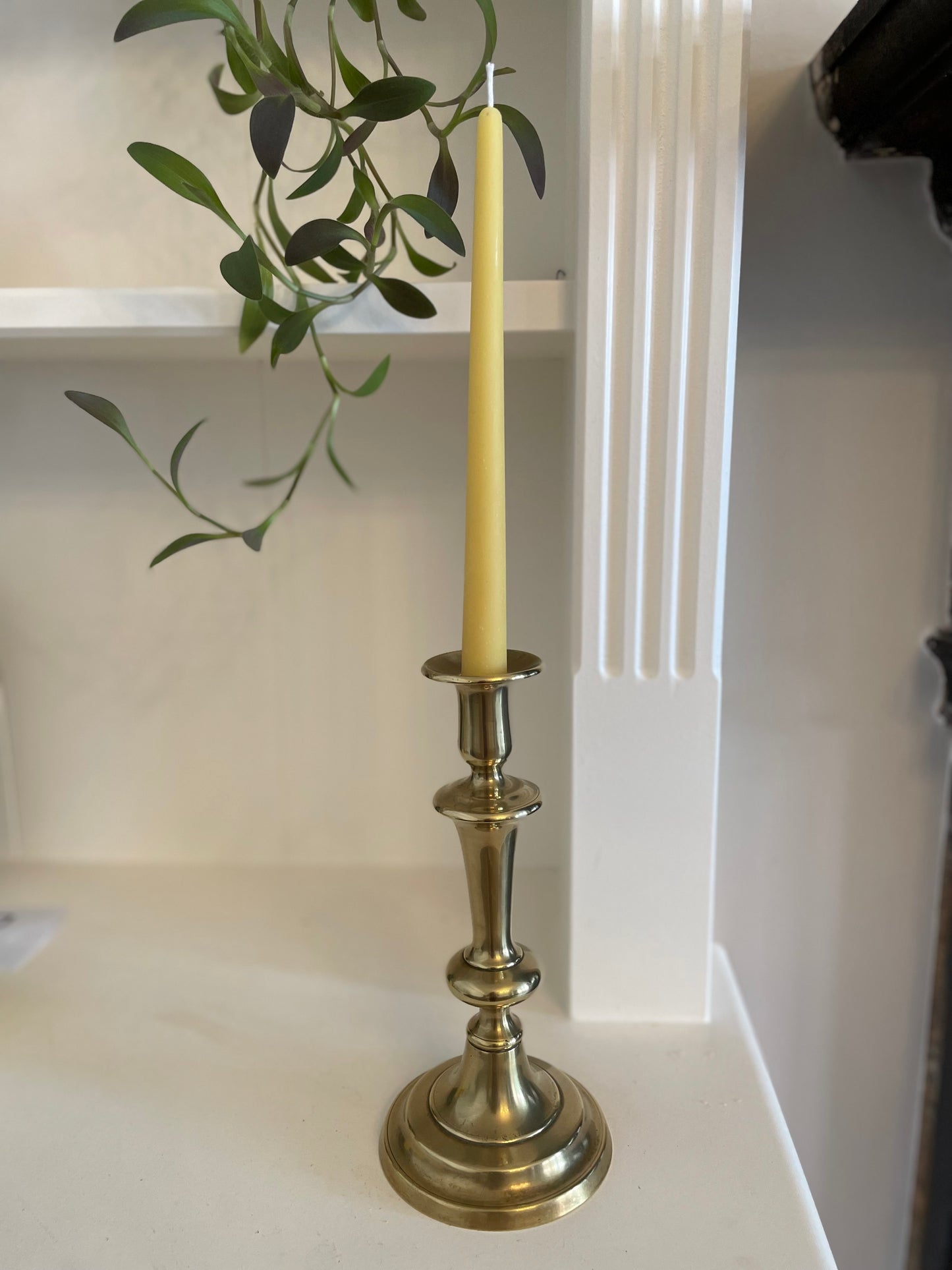 Stunning pair of antique round base brass candlesticks with 4 matching pure beeswax dinner candles, 19th Century, Mantel candlesticks 9"