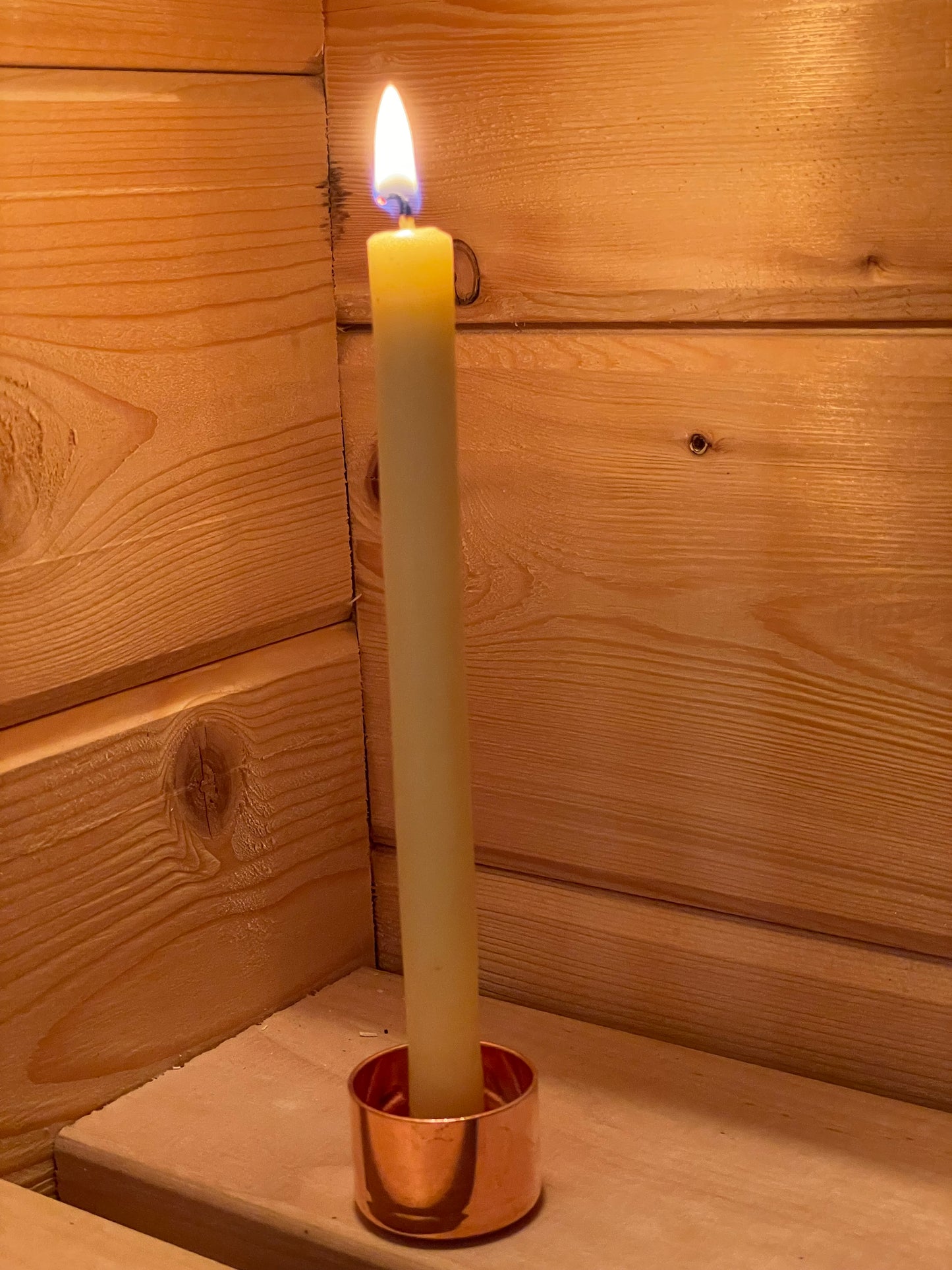 Relax and unwind pure beeswax candle gift set.  6 beeswax candles with solid copper holder. Pure beeswax meditation candles. Calming and relaxing candle set. Candles made from 100% pure beeswax sourced from small-scale London beekeepers. Friendship gift