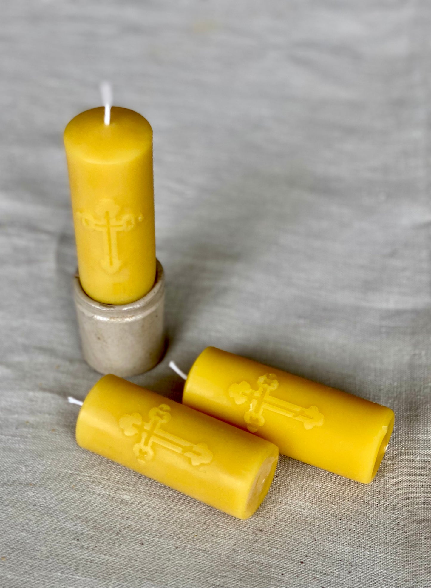 Set of 2 pure beeswax Orthodox Church pillar candles, Religious candle, Memorial candle, Meditation candle, Candles made from 100% pure beeswax sourced from small-scale London beekeepers