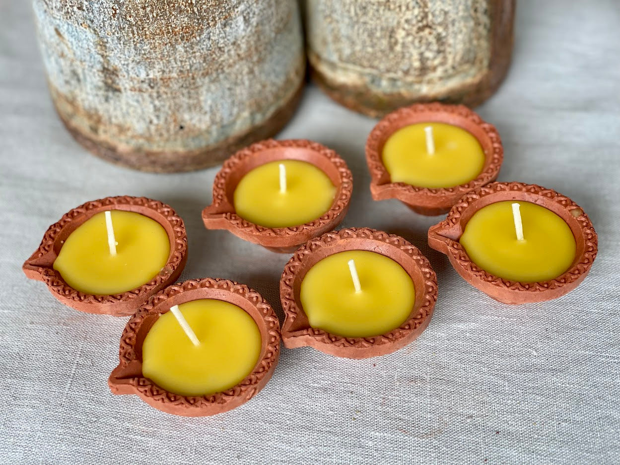 Pure beeswax candles in terracotta pots, Candles made from 100% pure beeswax sourced from small-scale London beekeepers, Stunning garden tealights