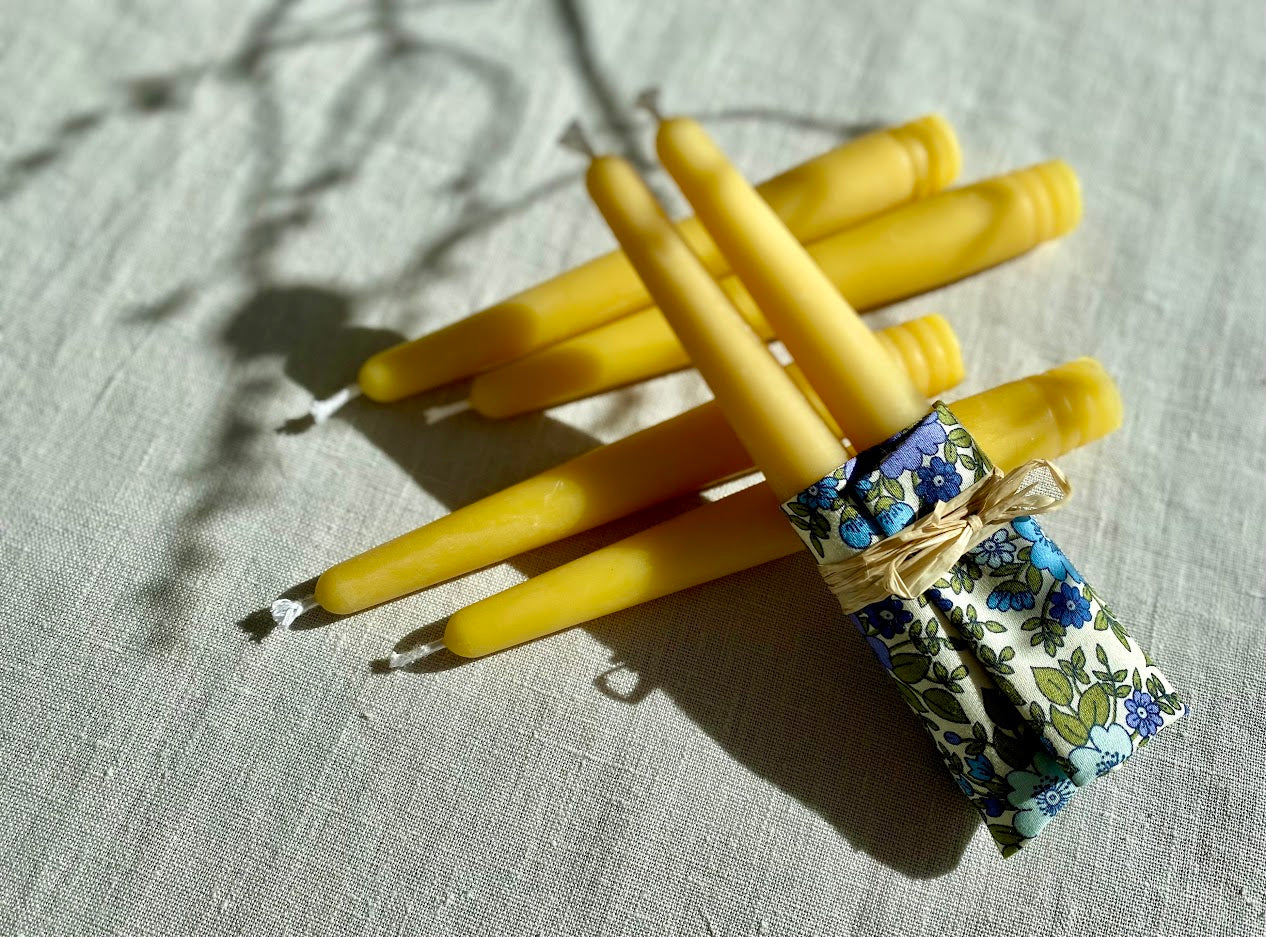 Pure beeswax dinner candle, Non-drip taper, Candles made from 100% pure beeswax sourced from small-scale London beekeepers