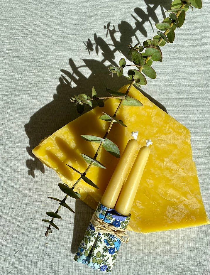 Pure beeswax dinner candle, Non-drip taper, Candles made from 100% pure beeswax sourced from small-scale London beekeepers