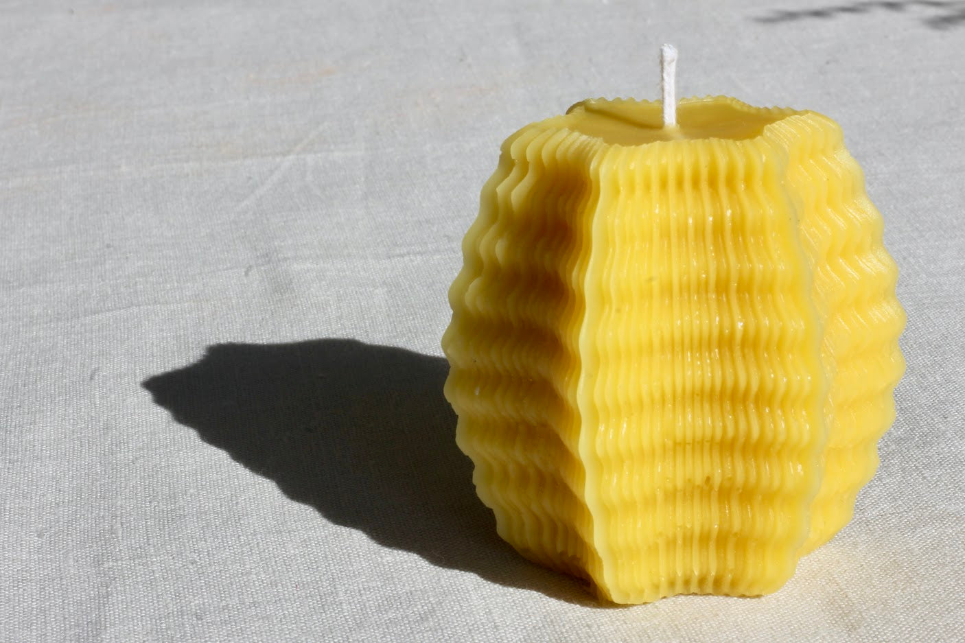 Pure beeswax bee cell hexagon candle, Mindful moments, Meditation candle, Yoga energising candle,  Candles made from 100% pure beeswax sourced from small-scale London beekeepers, Sustainable zero waste candles