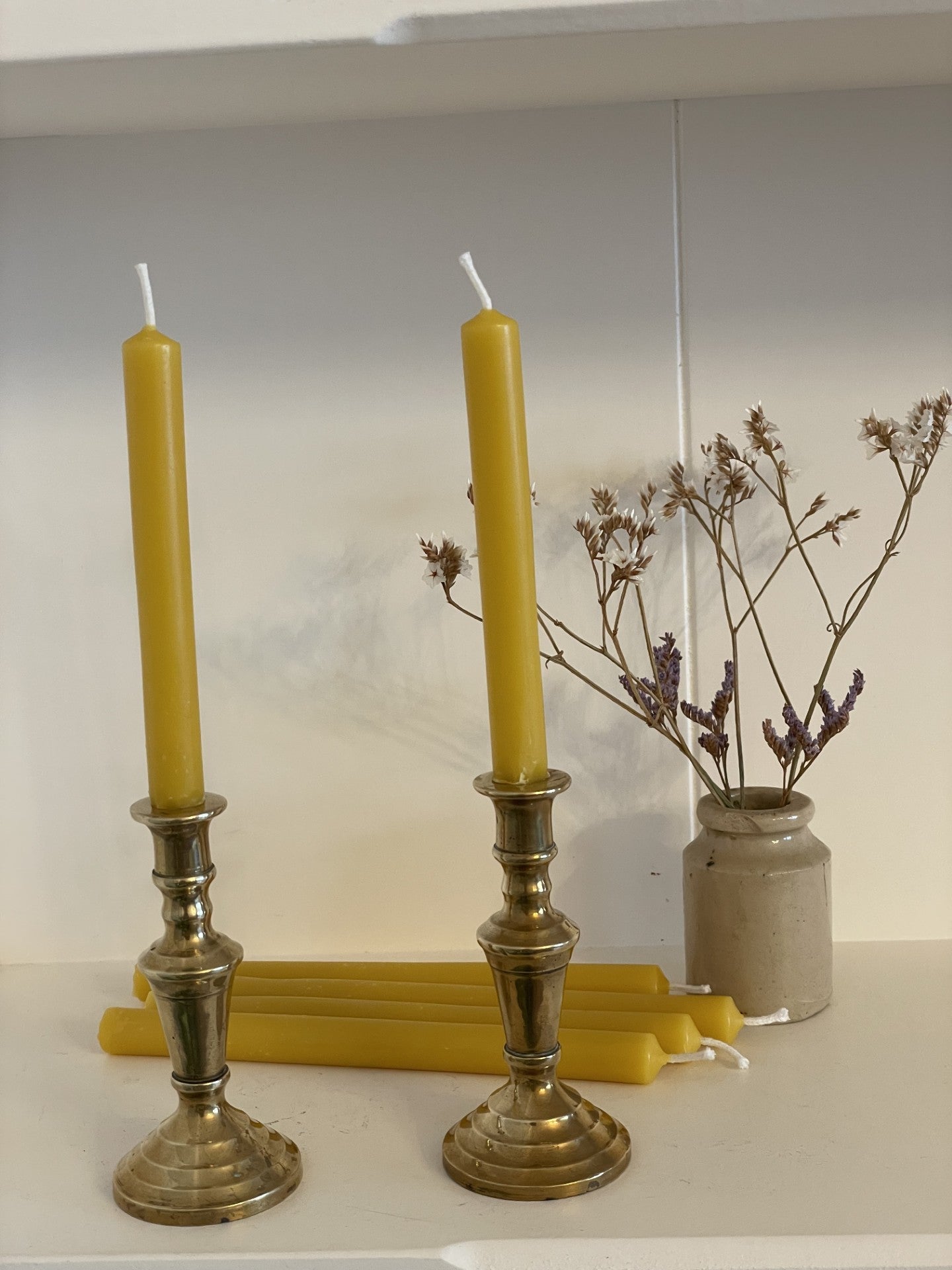 A beautiful pair of antique brass candlestick holders with 6 pure beeswax dinner candle gift set, Vintage small brass decor, Candle light, Unique Christmas gift