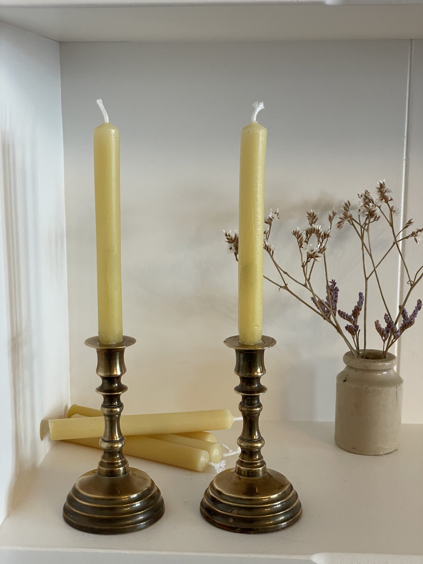A beautiful pair of vintage brass small (9cm) candlestick holders with 6 matching pure beeswax dinner candle gift set, Vintage brass decor, Thin beeswax taper candles, Hygge