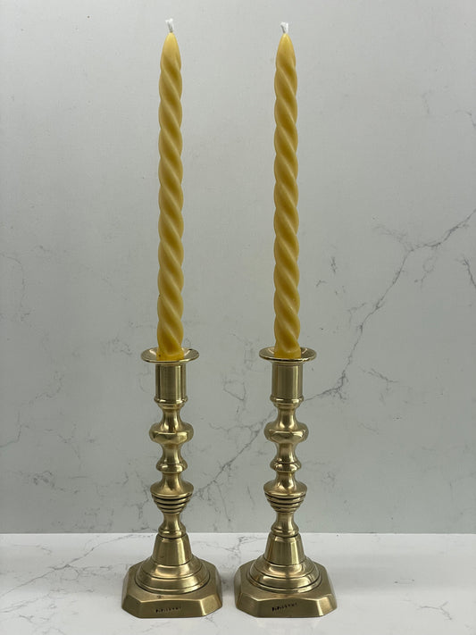 Beautiful pair of petite vintage brass candlesticks with square base. Classic Victorian beehive diamond style. Solid brass candlesticks 18cm. Candle gift