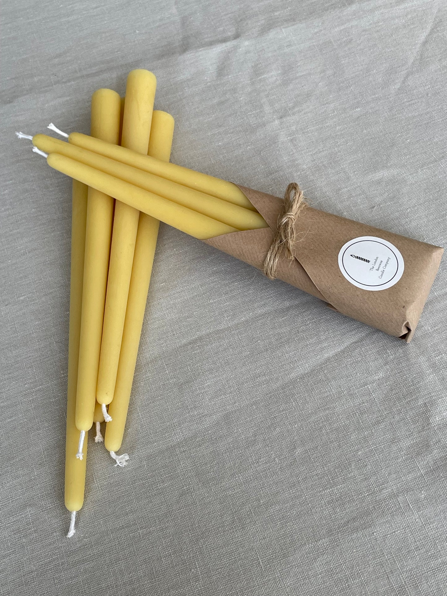 Pair of handmade pure beeswax long burning dinner candles, Non-drip tapers, Eco-friendly candles, Naturally fragrant, Candles made from 100% pure beeswax sourced from small-scale London beekeepers