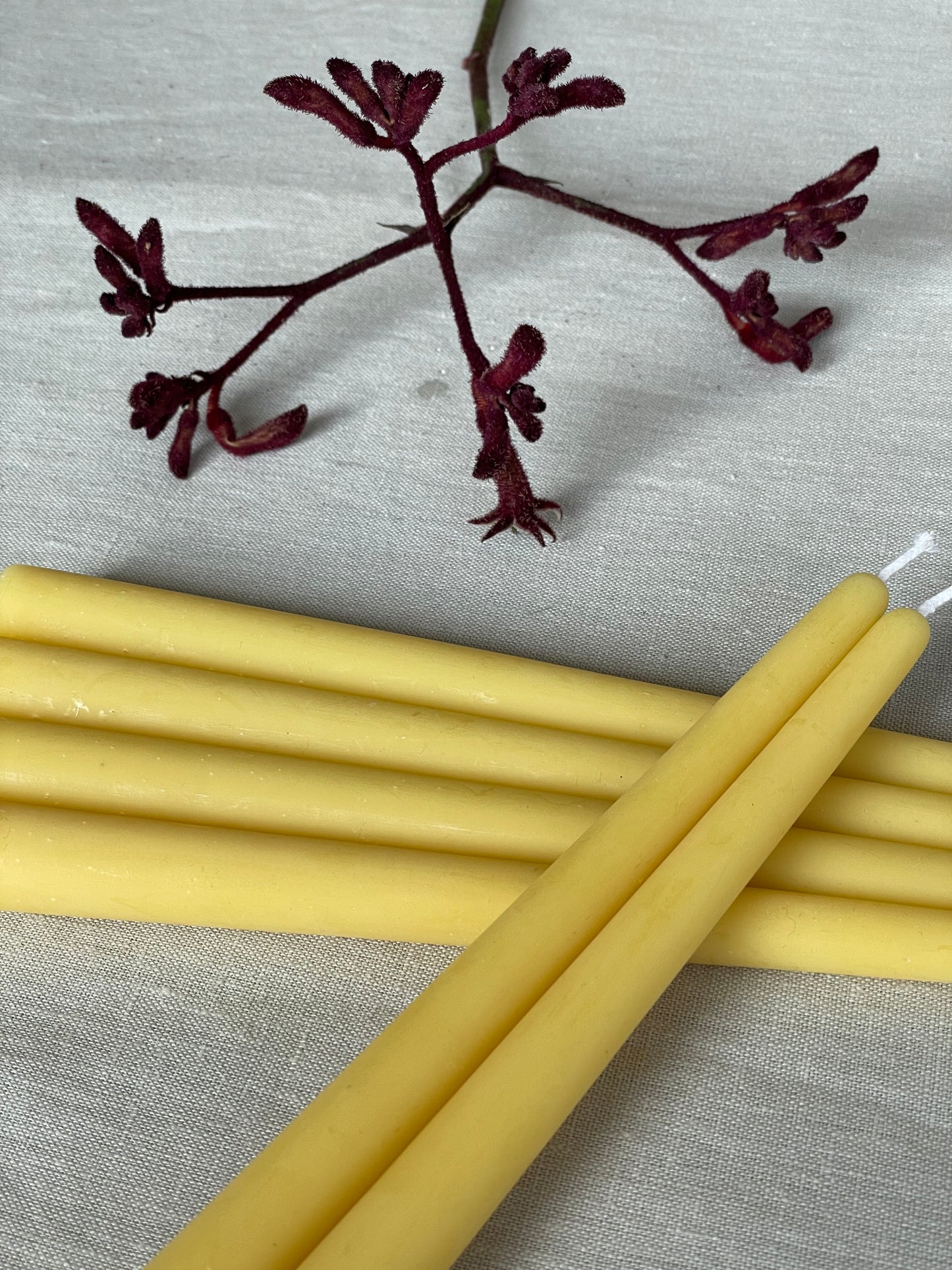 Pair of handmade pure beeswax long burning dinner candles, Non-drip tapers, Eco-friendly candles, Naturally fragrant, Candles made from 100% pure beeswax sourced from small-scale London beekeepers