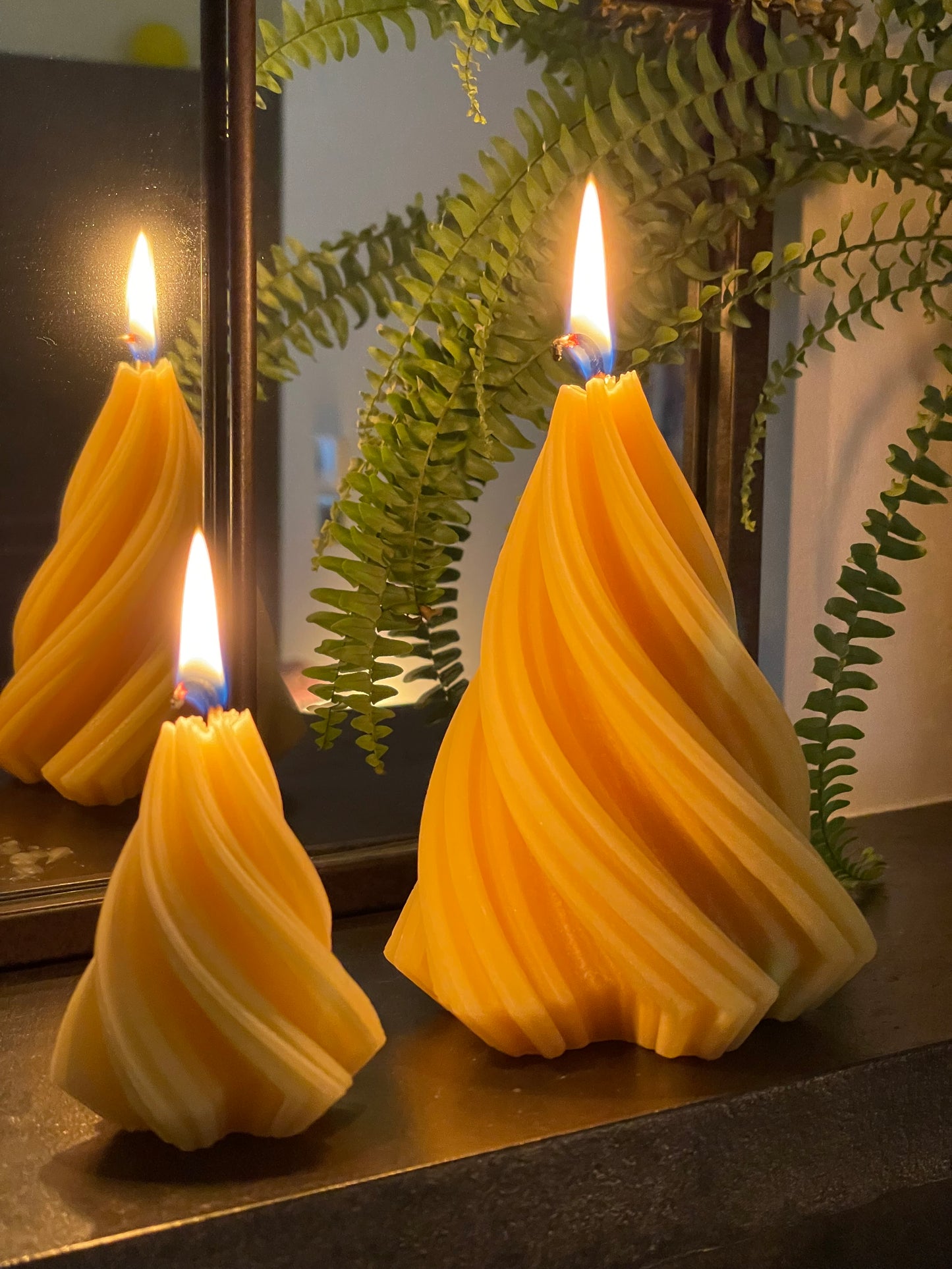 Pure Beeswax Fir Tree Candle, Handmade from 100% beeswax sourced from small-scale London beekeepers, Perfect Winter gift, Candle centrepiece, Natural beeswax candle