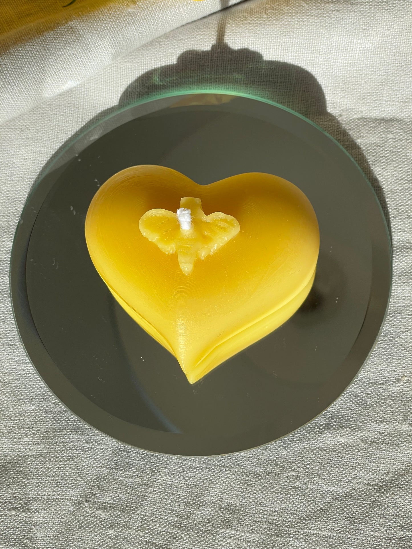 6 Pure Beeswax Bee Heart Tealights, Sustainable candles, Tealight candle gift set,  Zero waste refills, Candles made from 100% beeswax sourced from small-scale London beekeepers