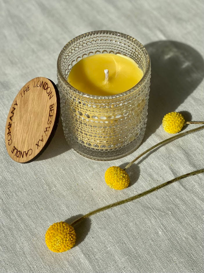 Pure beeswax luxury wood wick candle with oak lid, Sustainable gift, Personalised candle gift box, Candles made from 100% pure beeswax sourced from small-scale London beekeepers