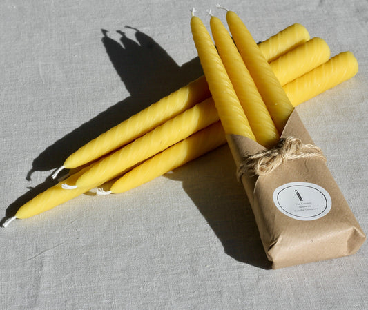 Pure beeswax long burning dinner candle, Non-drip spiral taper, Sustainable wedding candle, Naturally fragrant, Candles made from 100% pure beeswax sourced from small-scale London beekeepers
