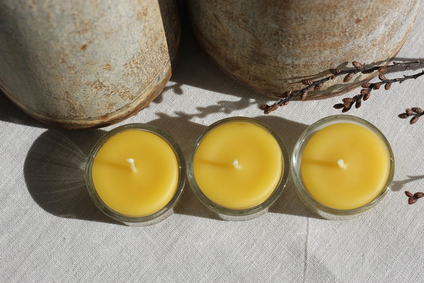 Pure beeswax tealight in glass holder, Zero waste refills, Candles made from 100% pure beeswax sourced from small-scale London beekeepers, Sustainable candle light