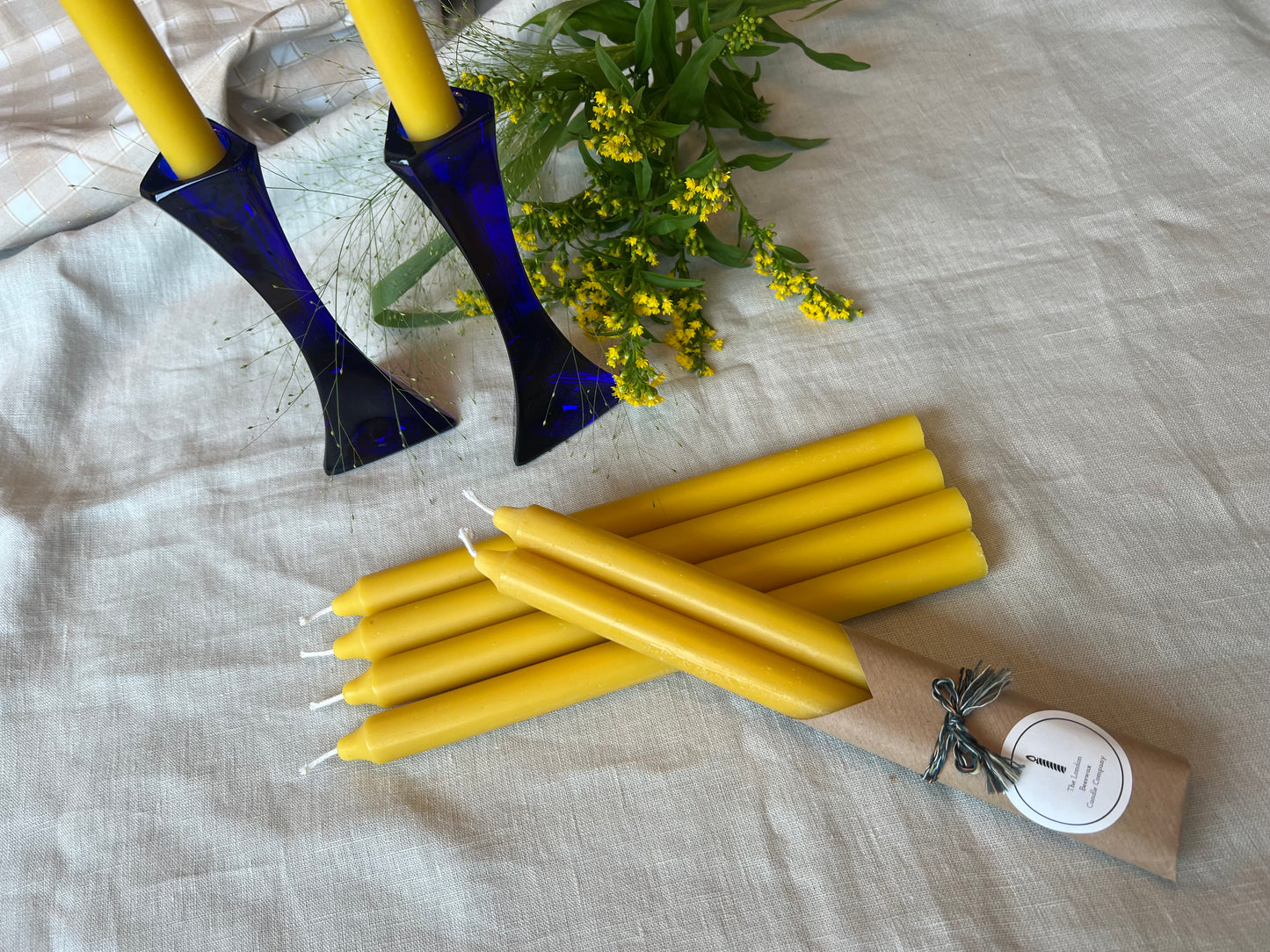 NEW! Pair of handmade pure beeswax STRAIGHT dinner candles, Long burning, Eco-friendly candles, Candles made from 100% pure beeswax sourced from small-scale London beekeepers, Healthy advent wreath candles