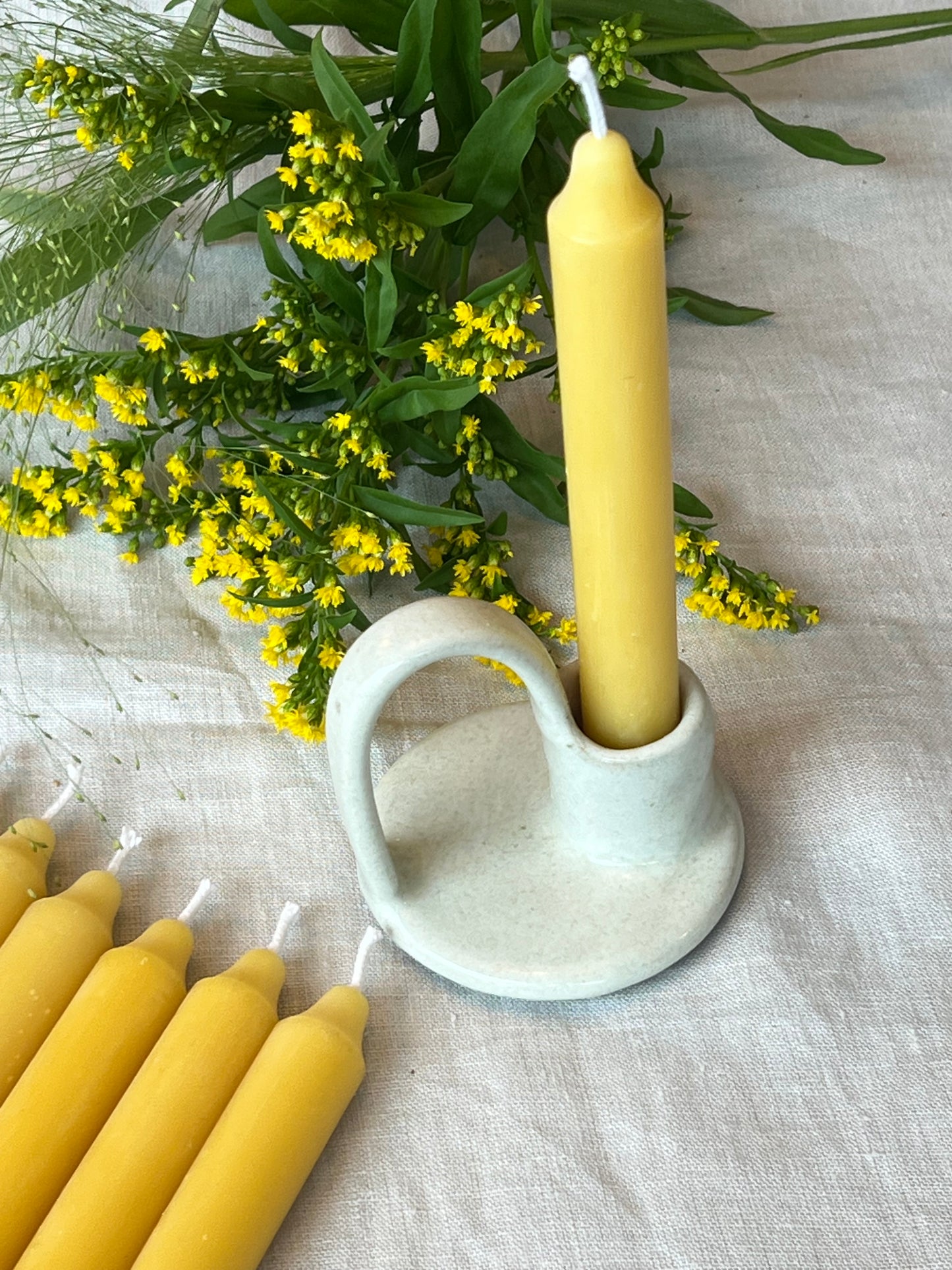 NEW! Pair of handmade pure beeswax STRAIGHT dinner candles, Long burning, Eco-friendly candles, Candles made from 100% pure beeswax sourced from small-scale London beekeepers, Healthy advent wreath candles