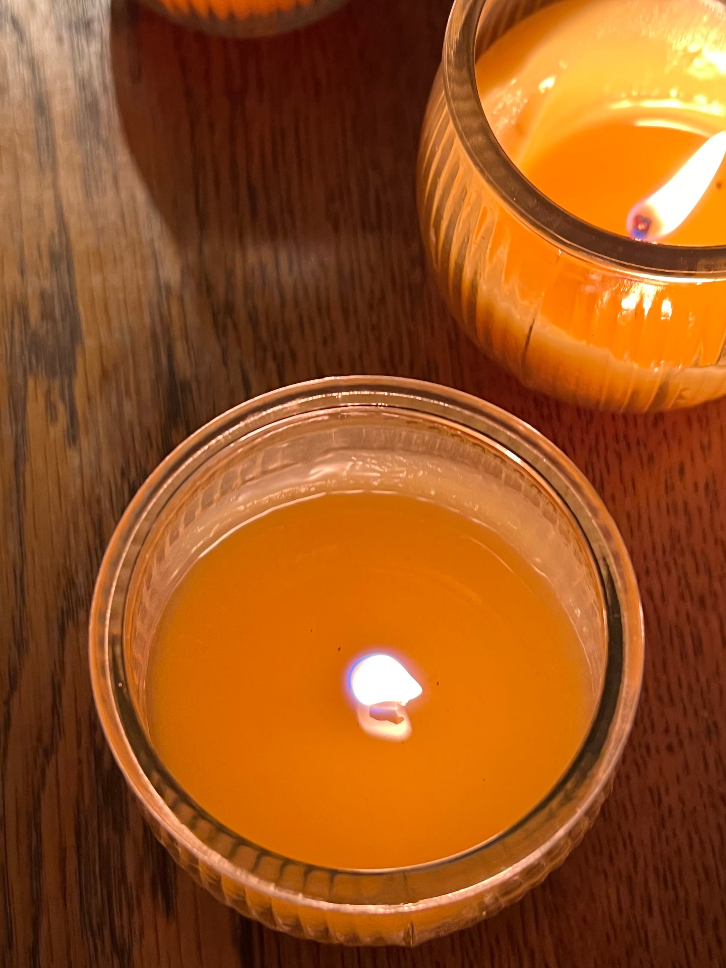 NEW Natural Beeswax Candle in Ribbed Glass Jar – Handmade Organic Essential Oil Candle, Non-Toxic Eco Friendly Candle, Hand-Poured in London (19cl)