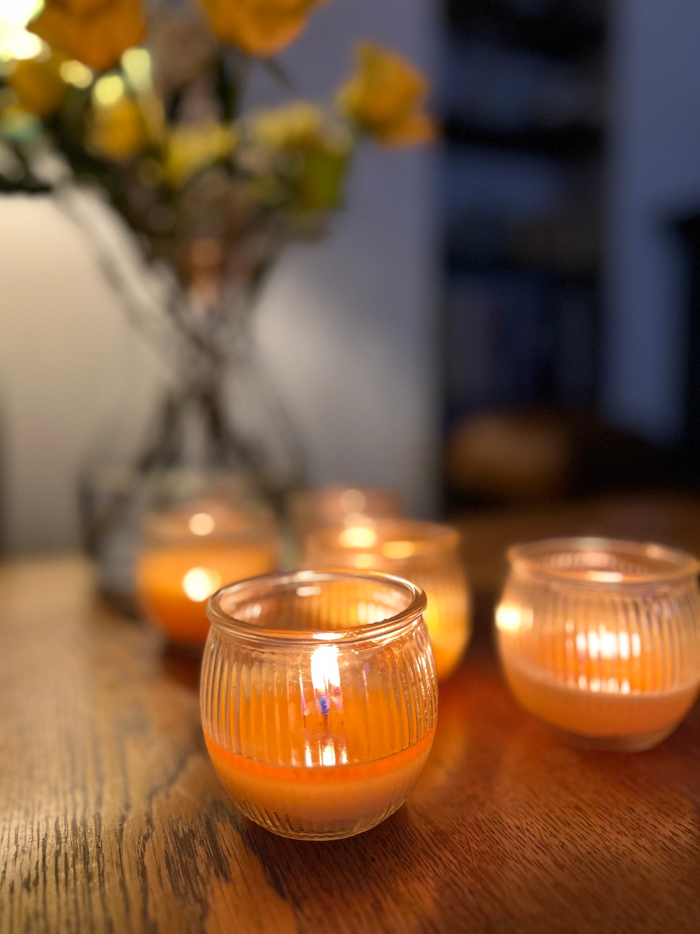 NEW Natural Beeswax Candle in Ribbed Glass Jar – Handmade Organic Essential Oil Candle, Non-Toxic Eco Friendly Candle, Hand-Poured in London (19cl)