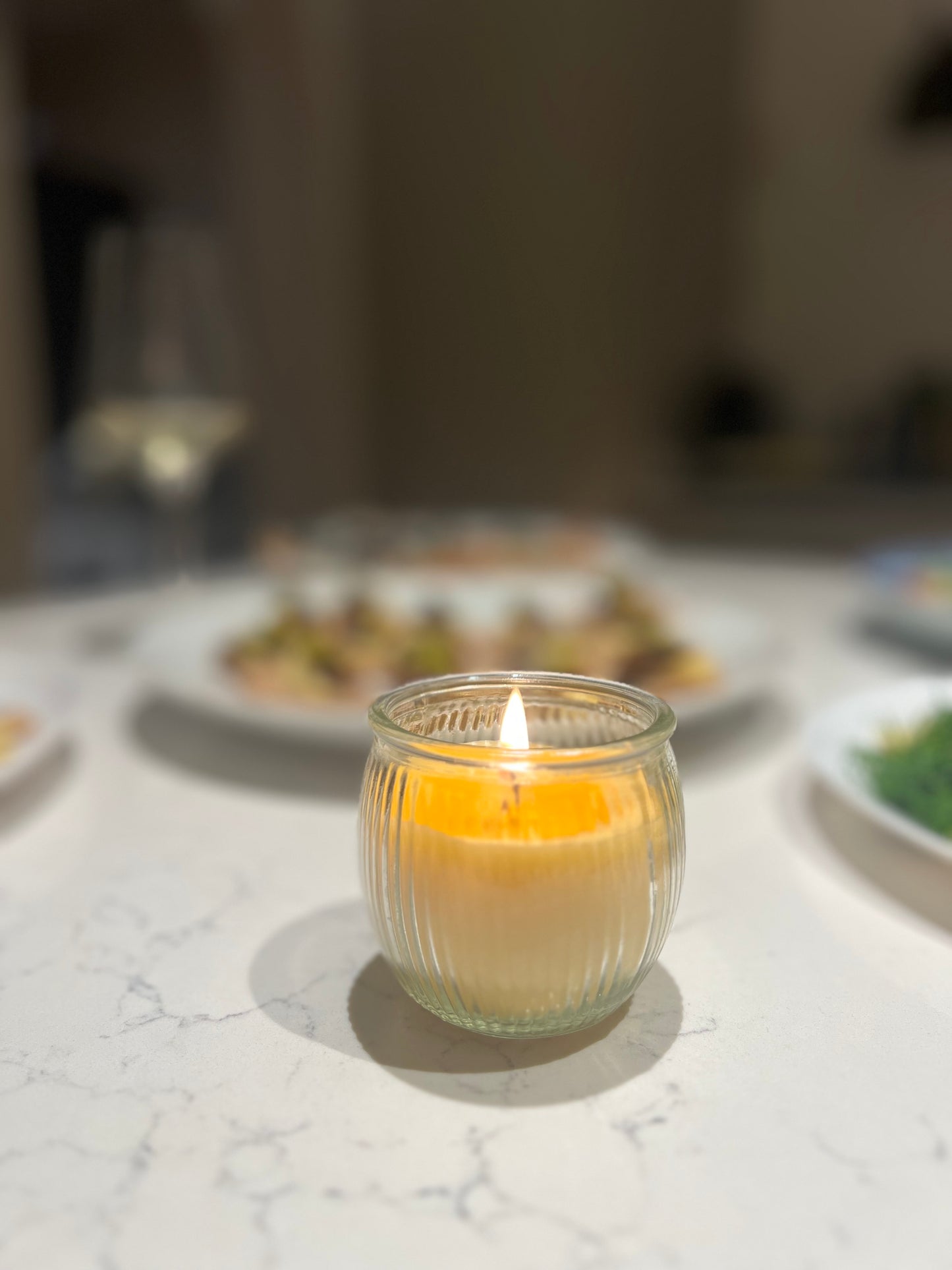 NEW Natural Beeswax Candle in Ribbed Glass Jar – Handmade Organic Essential Oil Candle, Non-Toxic Eco Friendly Candle, Hand-Poured in London (19cl)