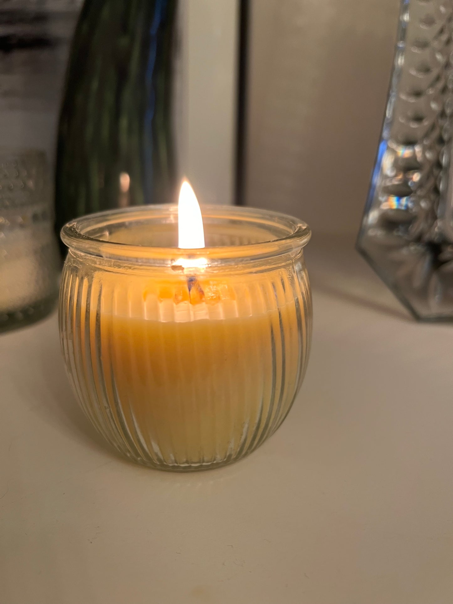 NEW Natural Beeswax Candle in Ribbed Glass Jar – Handmade Organic Essential Oil Candle, Non-Toxic Eco Friendly Candle, Hand-Poured in London (19cl)