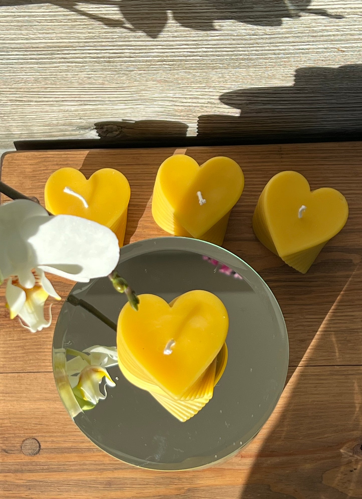Pure Beeswax Heart Candle – Handcrafted London Beeswax, Natural Organic Candle, Valentine’s Day Gift, Mother’s Day Gift, Sustainable Bee-Friendly Candle, Romantic Home Decor