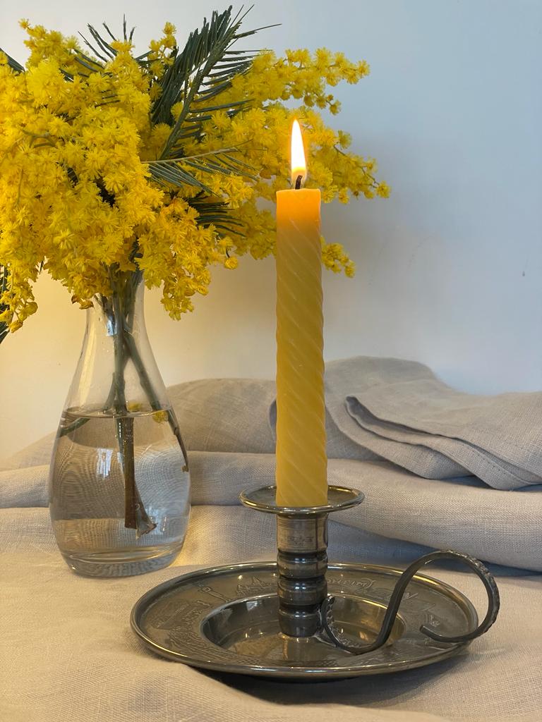 Four beautiful vintage chamber candlestick holder with 2 matching pure London beeswax candle. Vintage wee willie winkie gift. Dinner candle gift set. Eco beeswax candle gift. Unique gift set. Mantel candlesticks.