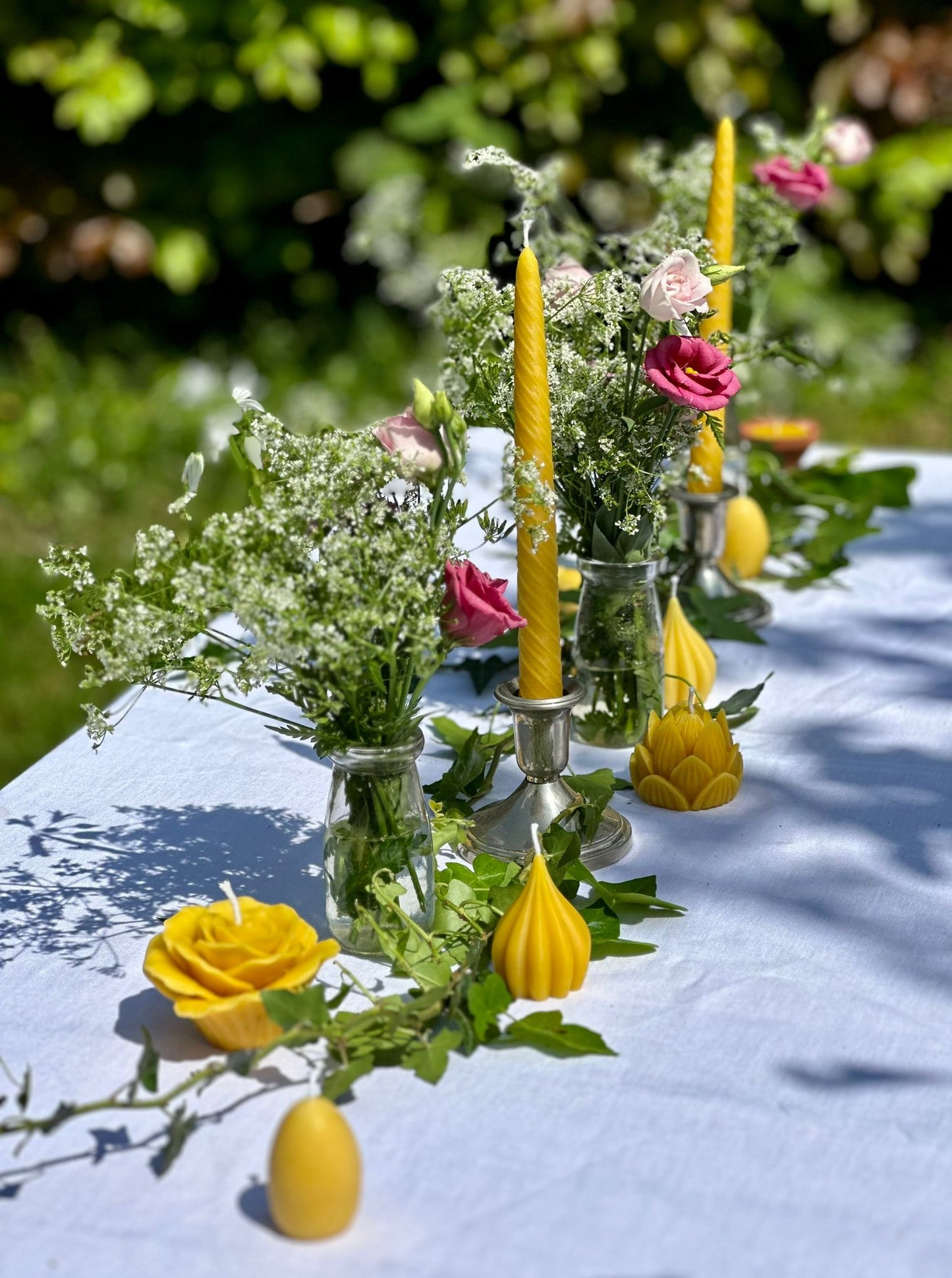 Luxury Wedding Favours,  Pure beeswax candles made from 100% pure beeswax sourced from small-scale London beekeepers, Sustainable gifts, Unique eco-friendly favours