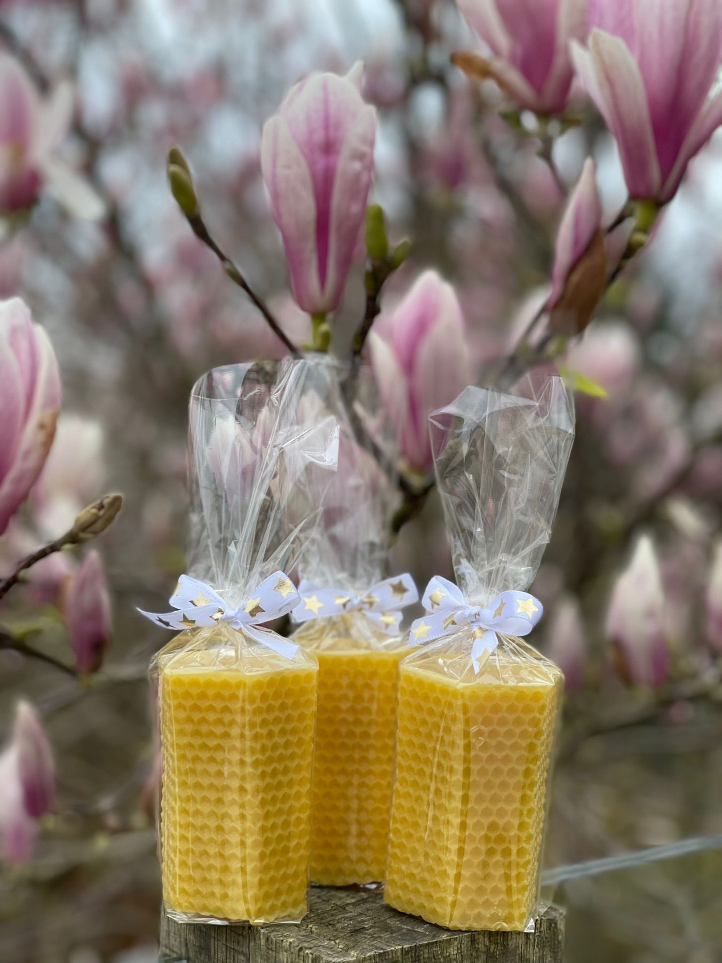 Pure beeswax hexagon pillar candles with eco-cotton wicks, Candles made from 100% pure beeswax sourced from small-scale London beekeepers, Hand-poured eco-friendly candle gift, Biodegradable gift wrappings