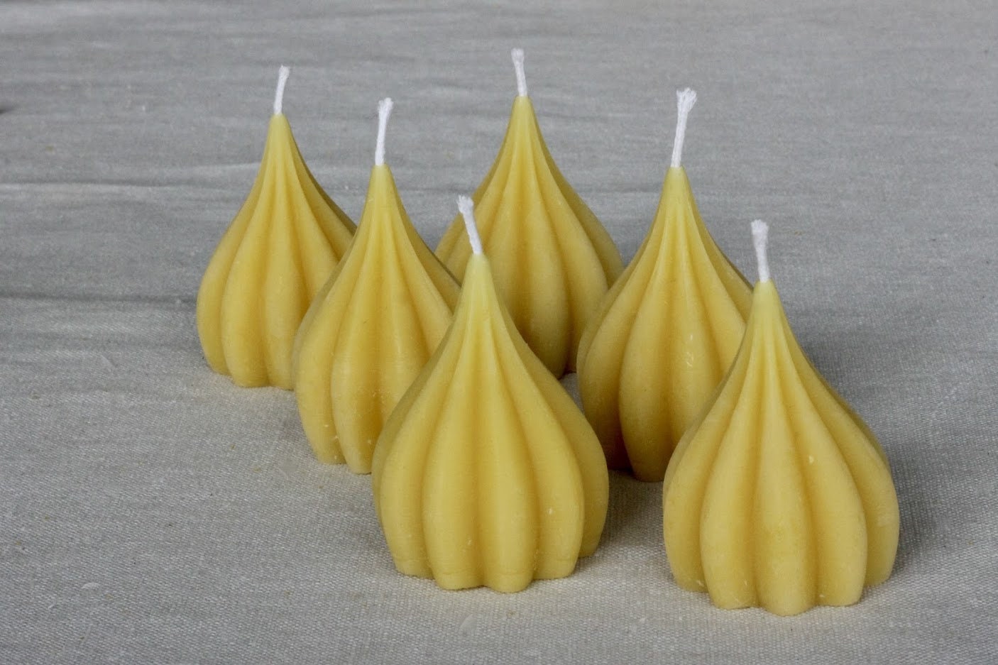 Pure beeswax refillable votive candles, Sustainable candles, Zero waste refills, Candles made from 100% beeswax sourced from small-scale London beekeepers, Beautiful organic, natural votive candles